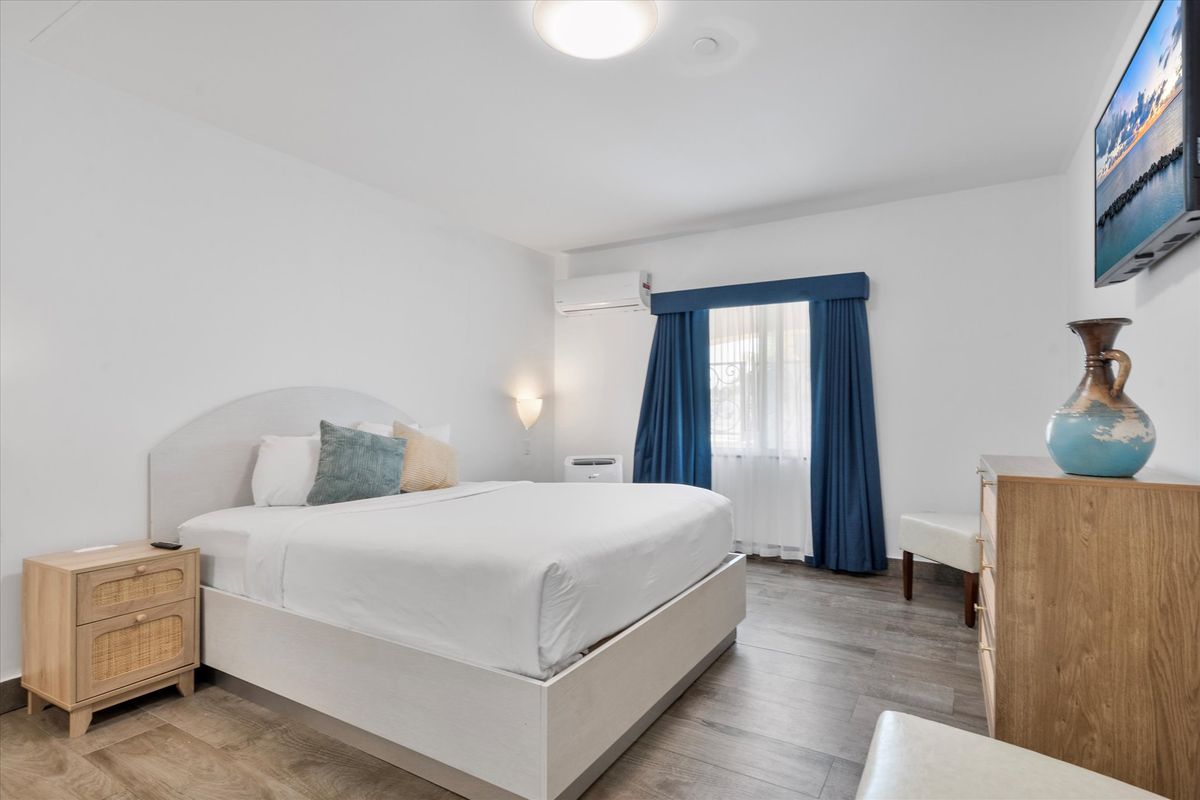 King room by the window