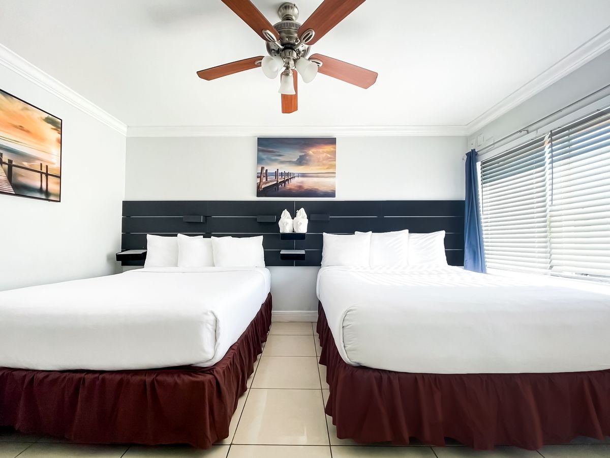 Two-bed room, window side