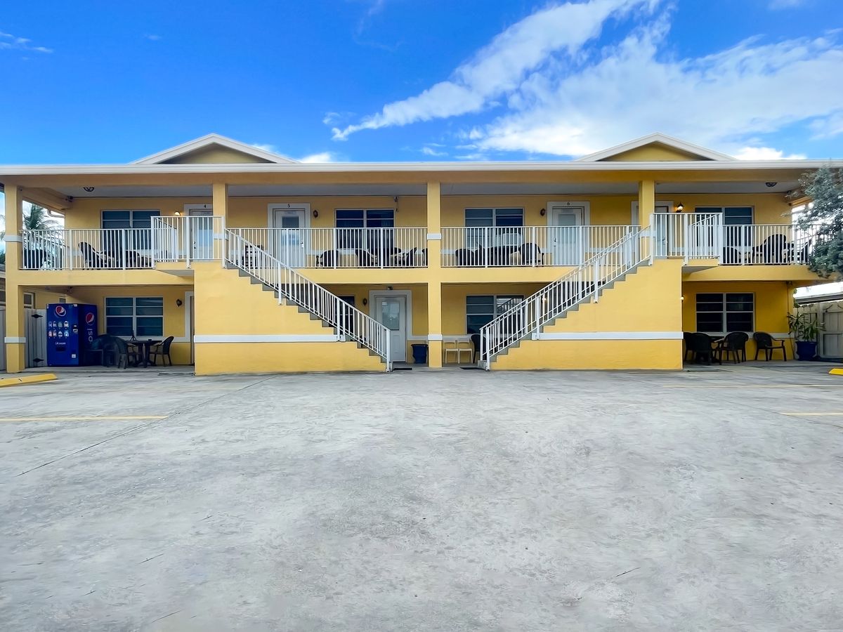 Hollywood By The Sea at Hollywood Beach Hotels